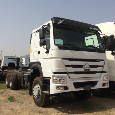 SINOTRUK HOWO 6X4 무거운 화물 트럭 낮은 침대 290HP HF7/HF9 정면 차축 40 톤