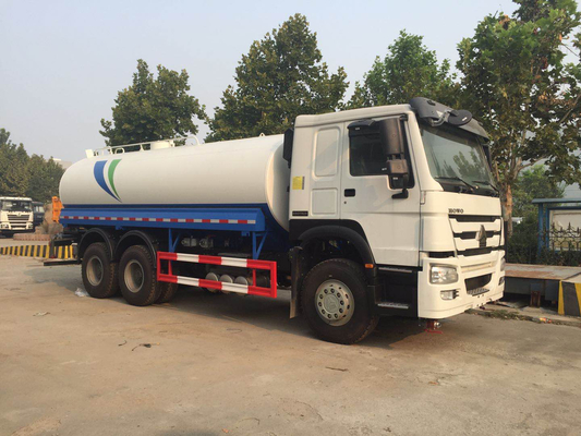 시노트루크 호워 7 6x4 Q345B 20000L 물 분무 트럭