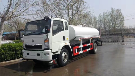 시노트루크 가벼운 모델 8000L 물운반차 4x2 3유로 발행