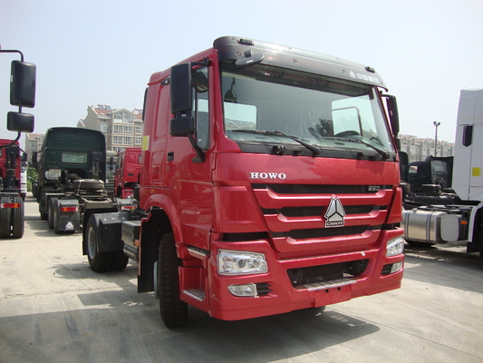 HOWO 4x2는 원동력 트럭 6 Wheeler 290HP 336HP 견인 대표를 운전합니다