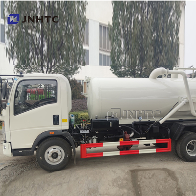 Sinotruk HOWO 4X2 하수 흡입 트럭 유로 3 Rhd LHD 5000 리터