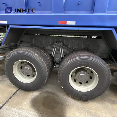 Sinotruk 6X4 371HP 20 입방 덤프 트럭 녹색 20 입방 미터 팁 주는 사람 트럭