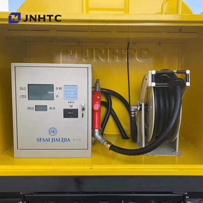Sinotruk Howo 경량 연료 탱크 트럭 4x2 새 모델 3000l