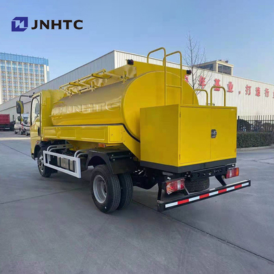 Sinotruk Howo 경량 연료 탱크 트럭 4x2 새 모델 3000l