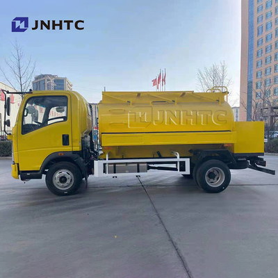 Sinotruk Howo 경량 연료 탱크 트럭 4x2 새 모델 3000l