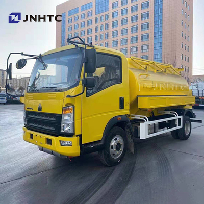 Sinotruk Howo 경량 연료 탱크 트럭 4x2 새 모델 3000l