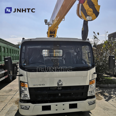 Sinotruk Howo 4X2 라이트 텔레스코핑 붐 크레인 트럭 5 톤