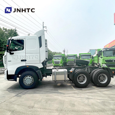 Euro2 HOWO 원동기 트럭 420hp 트럭 6x4 10 바퀴 Sinotruk 견인 트럭