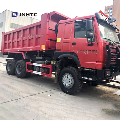 10개의 바퀴와 18m3 수용량을 가진 빨간색 336hp Sinotruk Howo 덤프 트럭