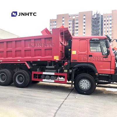 10개의 바퀴와 18m3 수용량을 가진 빨간색 336hp Sinotruk Howo 덤프 트럭