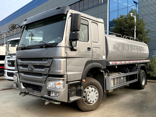 Sinotruk 물 스프레이 트럭 6x4 10 바퀴 15000L 물 스프링클러 트럭