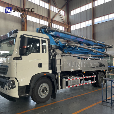 HOWO 8x4 섀시 콘크리트 펌프 트럭 371HP Euro2