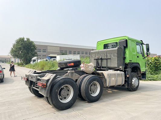 Sinotruk Howo Ten Wheels 371hp 원동기 트럭 50t 트랙터 헤드